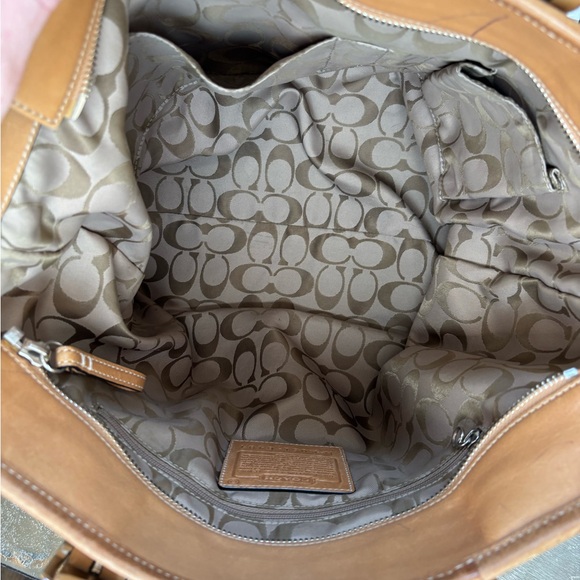 Coach Hampton Leather Carryall Tote in British Tan 2005 - Picture 8 of 9